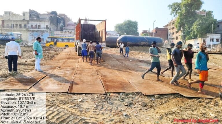 महाकुंभ-2025 के लिए पाण्टून पुलों का निर्माण शुरू: नवंबर तक होंगे तैयार
