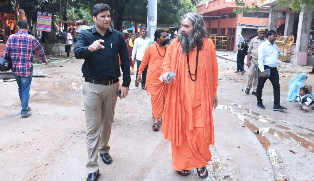 अलोपशंकरी मंदिर का सौंदर्यीकरण कार्य महाकुंभ 2025 से पहले होगा पूरा: जिलाधिकारी