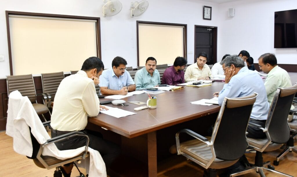 जल निगम को विशेष गैंग बनाने के निर्देश