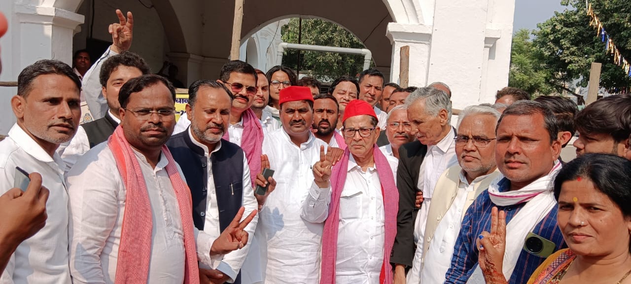 फूलपुर क्षेत्र में बरसों से रुके विकास को गति देने और पीडीए की मजबूती पर जोर - मुजतबा सिद्दीकी