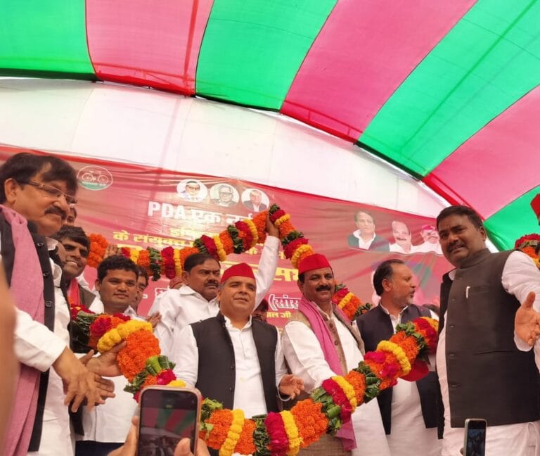 सपा ने फूलपुर उपचुनाव में झोंकी ताकत