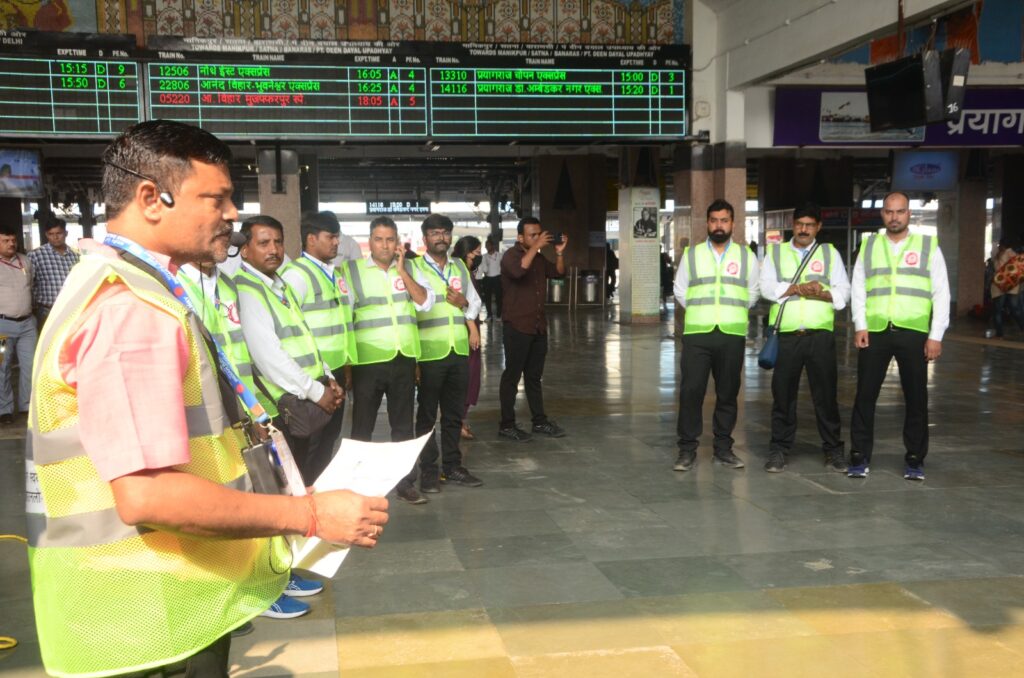 Mahakumbh 2025, प्रयागराज जंक्शन पर रेलवे की मॉक ड्रिल