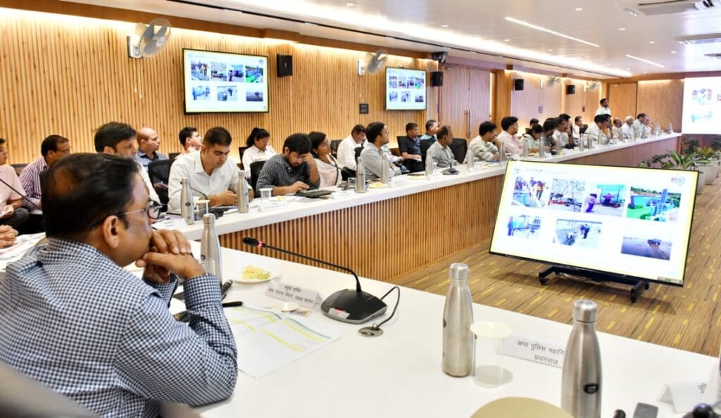 प्रमुख सचिव ने कार्यों की प्रगति, गुणवत्ता और समयसीमा पर दिए सख्त निर्देश