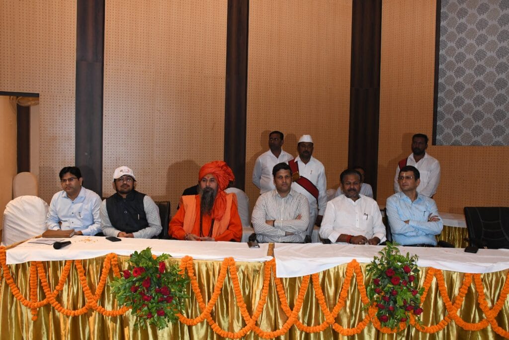 प्रयागराज में 'आगाज' के साथ महाकुंभ-2025 की स्वच्छता यात्रा शुरू