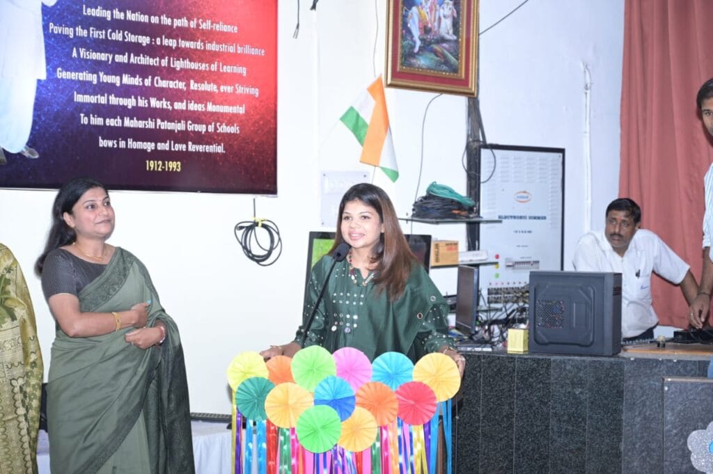 विद्यालय की डायरेक्टर श्रीमती रेखा गुप्ता का संदेश 