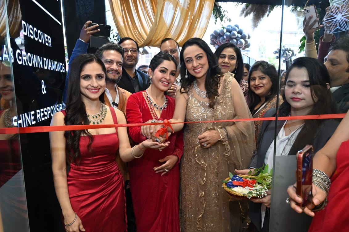 FIONA DIAMONDS का प्रयागराज में छठा स्टोर लॉन्च