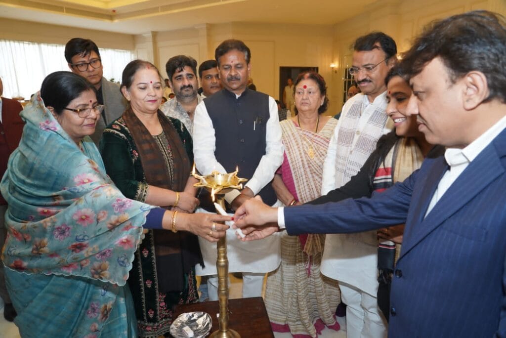 प्रयागराज महाकुंभ 2025 में देशभर के महापौरों को निमंत्रण