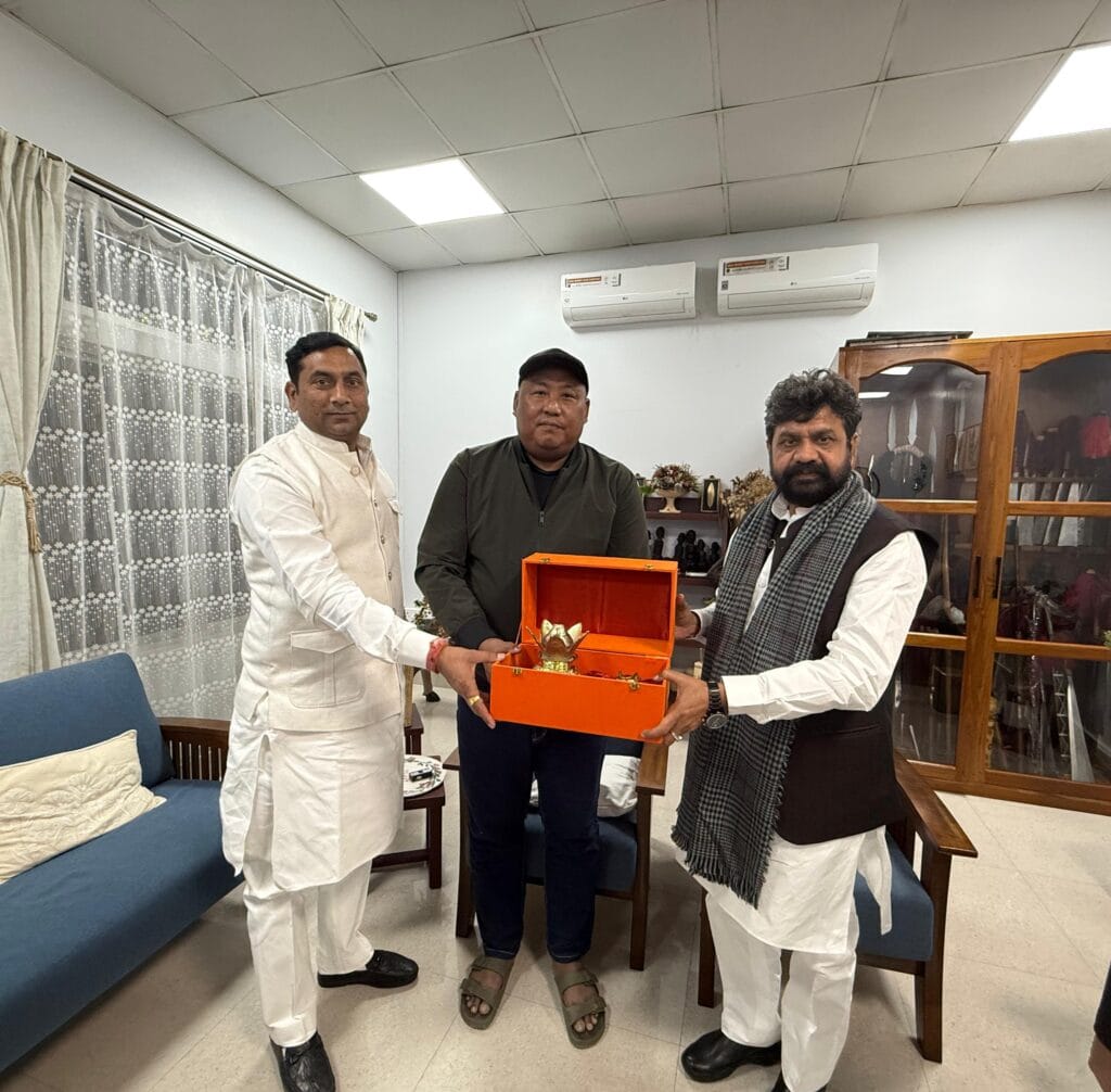 नागालैंड के भाजपा अध्यक्ष से मुलाकात