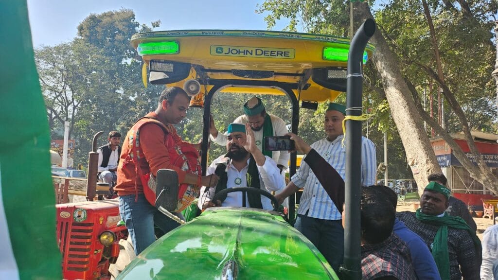 नोएडा किसान आंदोलन के समर्थन को लेकर, प्रयागराज में धरना प्रदर्शन