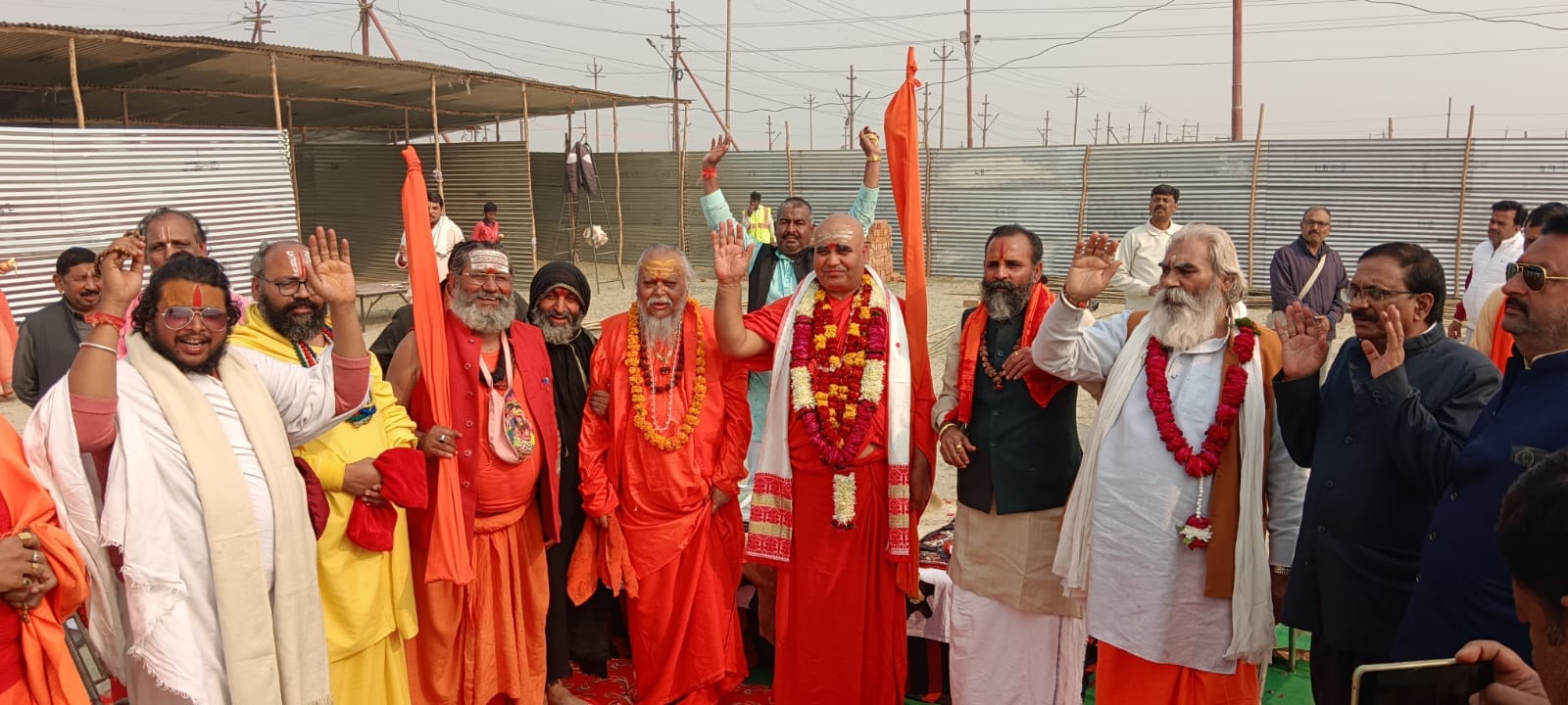 महाकुंभ नगर में- शंकराचार्य अधोक्षजानंद ने शिविर का भूमि पूजन किया सनातनधर्मियों के कल्याण हेतु महानुष्ठान