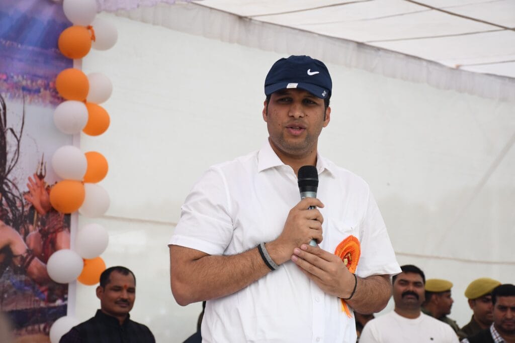 स्वच्छ कुम्भ, सुरक्षित कुम्भ और प्लास्टिक मुक्त महाकुम्भ-2025 में जिलाधिकारी का संदेश