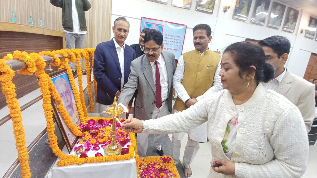 स्वर्गीय चौधरी चुन्नीलाल जी की 25वीं पुण्यतिथि पर हुआ सामाजिक कार्य