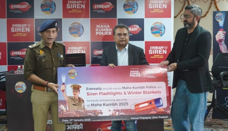 एवरैडी सायरन टॉर्च ने ऑन-ग्राउंड महाकुंभ पुलिस कर्मियों को बनाया सशक्त