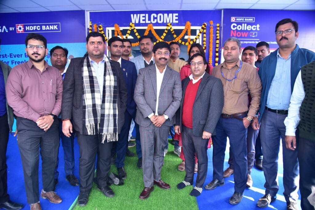 मंत्री नन्दी ने किया महाकुंभ में HDFC बैंक ऑन व्हील का उद्घाटन