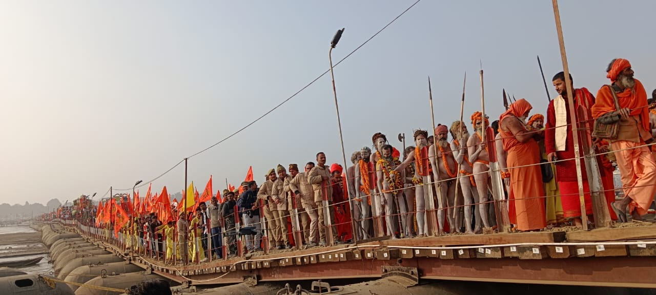 महाकुंभ मेला 2025 श्रीशंभू पंचायती अटल अखाड़े की पेशवाई में देवताओं का आगमन