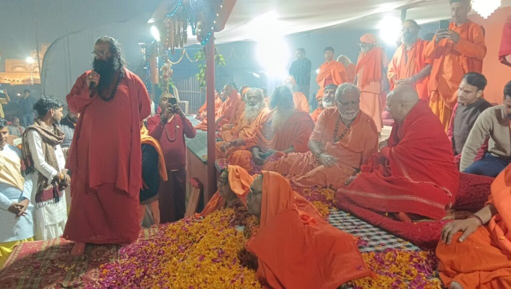 निरंजनी अखाड़े में दो नए महामंडलेश्वर स्वामी प्रज्ञा नन्द गिरी और रामकृष्णानन्द गिरी!