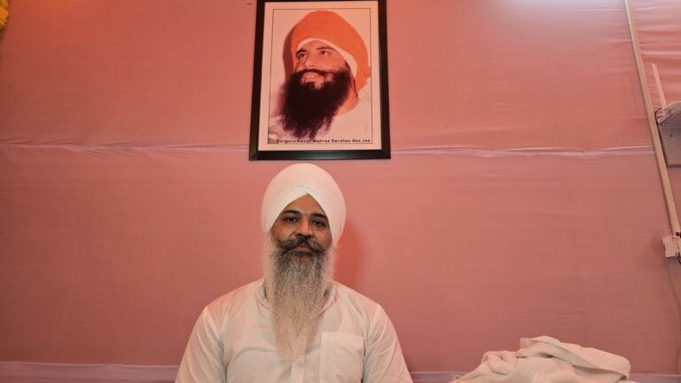 संत त्रिलोचन दास ने बताया- ‘हमारी आंखों के सामने लोग दम तोड़ते गए’