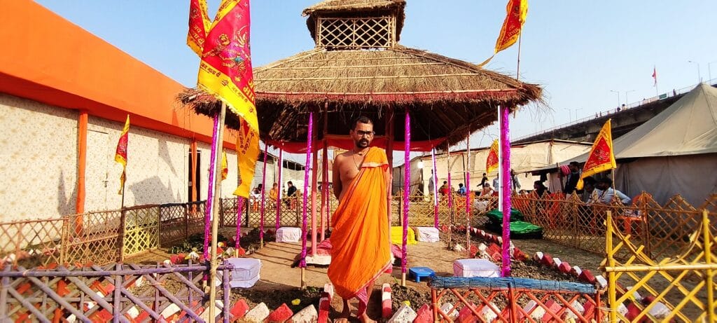 स्वामी अभिषेक ब्रह्मचारी के मार्गदर्शन में श्री विद्या कोटी कुमकुमार्चन महायज्ञ!