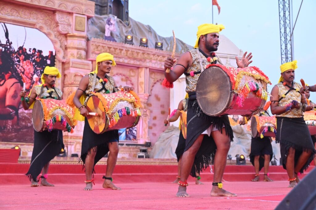 कर्नाटक का ढोलू कूनिथा