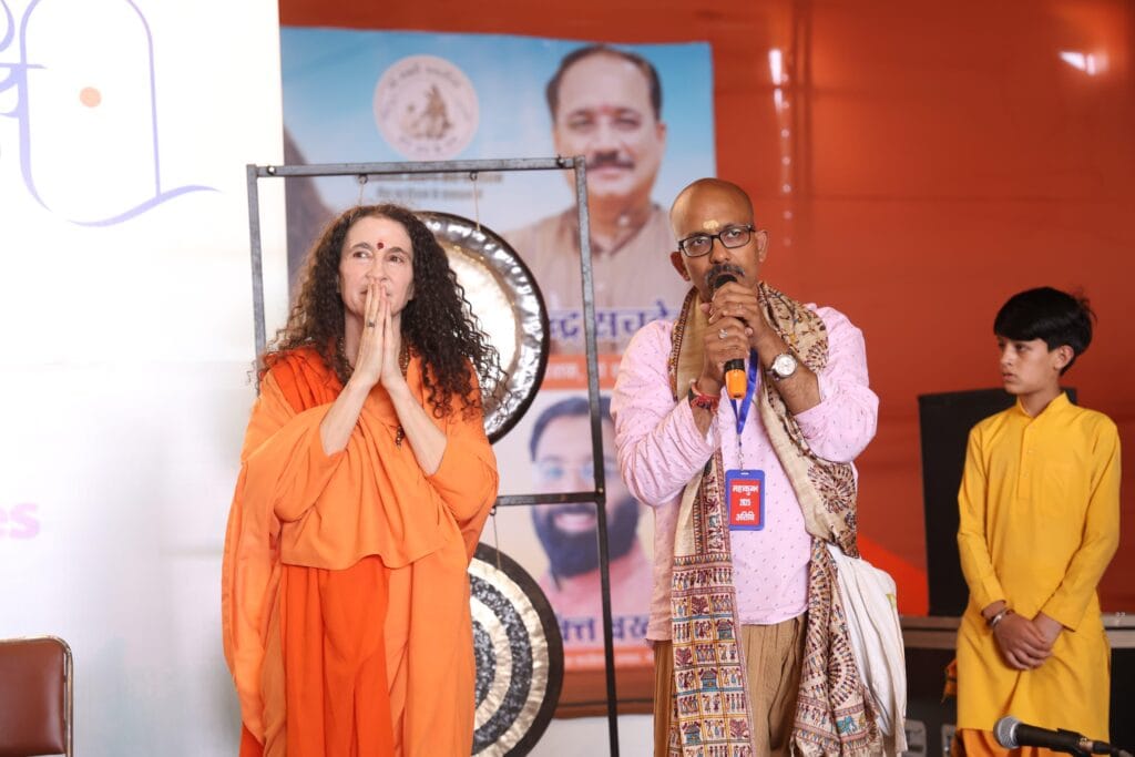 महाशिवरात्रि पर महाकुंभ में ऐतिहासिक 'शिवा फेस्ट'