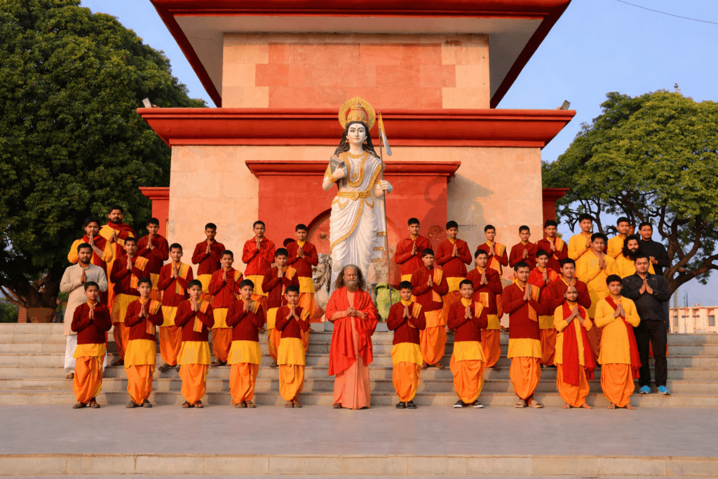 राष्ट्रीय युवा दिवस पर स्वामी चिदानन्द सरस्वती